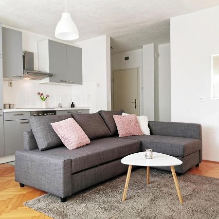 Sealine Apartment Подстрана Екстериор снимка